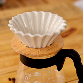 Rippled Dripper with Wood Stand 1-2 cups (White)